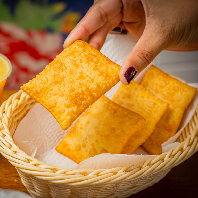 foto de cestinha de mini pasteis